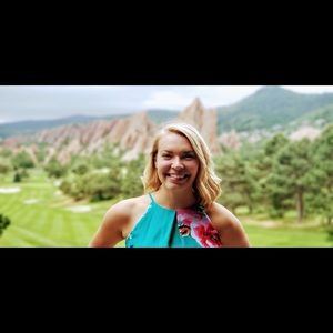Meet your Posher, Christina